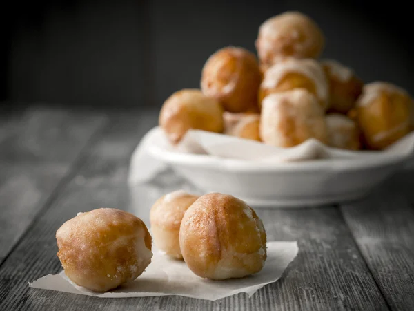 Pequeñas rosquillas caseras — Foto de Stock