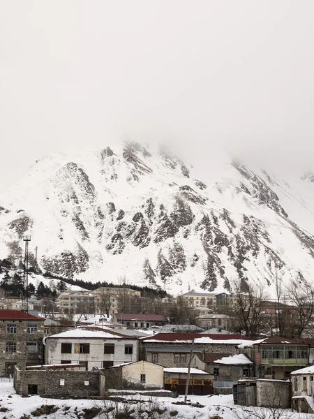 Miejscowości w górach kaukaski — Zdjęcie stockowe