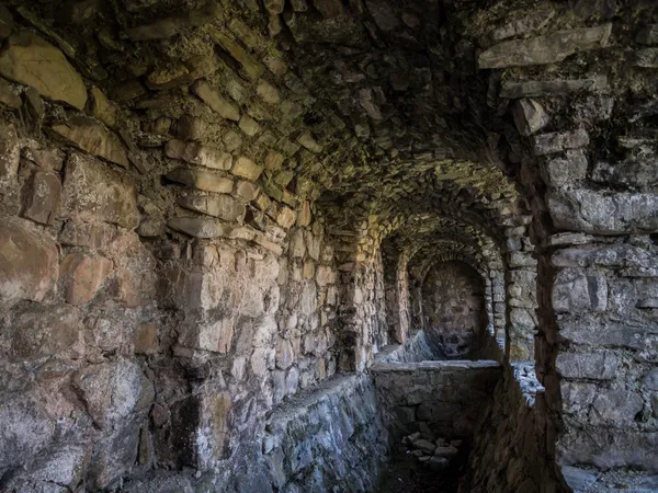 Ruines de l'Académie d'Ikalto à côté du monastère d'Ikalto — Photo