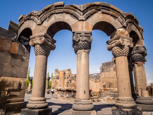 Ruins of the Zvartnots Cathedral in Armenia. — Stock Photo, Image