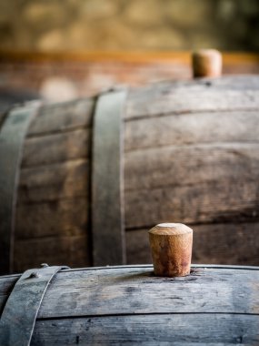 ahşap tıkamak şarap bölgesi ile şarap varil