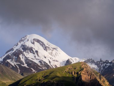 Gürcistan 'daki Kazbek Dağı