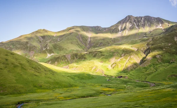 Kaukasus bergen — Stockfoto