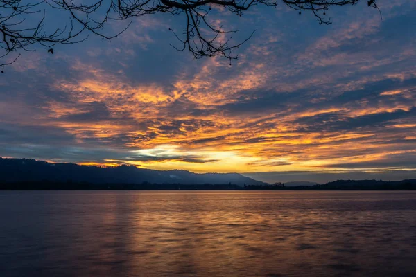 康斯坦茨湖冬季风景日落黄金时间 — 图库照片