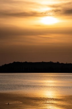 Golden Lake Constance Gün batımında