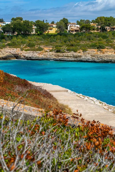 Cala Mendia Ścieżka Plażowa Bezpośrednio Nad Morzem Letnie Wakacje Majorka — Zdjęcie stockowe