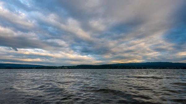 Bulut havası Constance Gölü