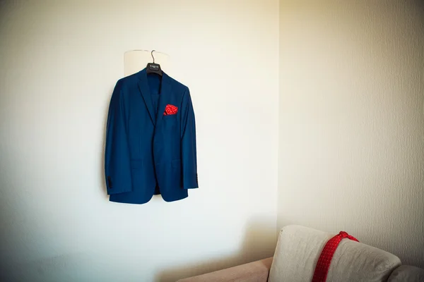Groom jacket on a hanger — Stock Photo, Image