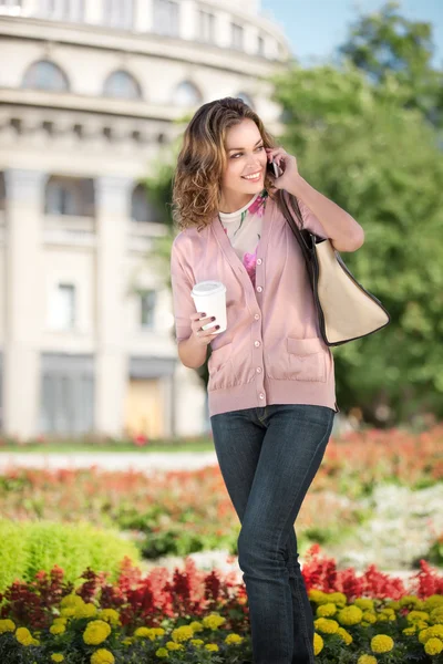 Lady and beautiful city. — Stock Photo, Image