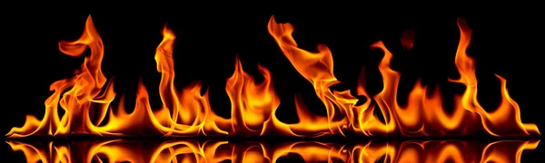Feuer und Flammen. — Stockfoto