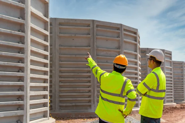 Engineer Civil Plan Construction Unfinished Concrete Pipes Water Treatment Wastewater — ストック写真