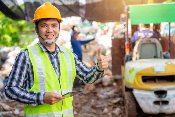 Asian Foreman Thumbs Holding Tablet Looking Recycle Waste Factory Forklift — Stock Fotó