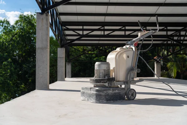 Concrete surface sanding machine, For workers use concrete sanding machine to smooth the cement floor.