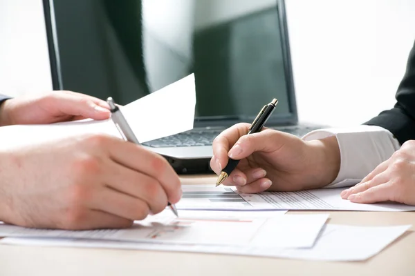 Trabajo manos de negocios — Foto de Stock