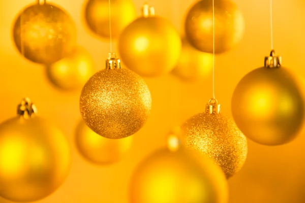 Palle di Natale in oro Foto Stock