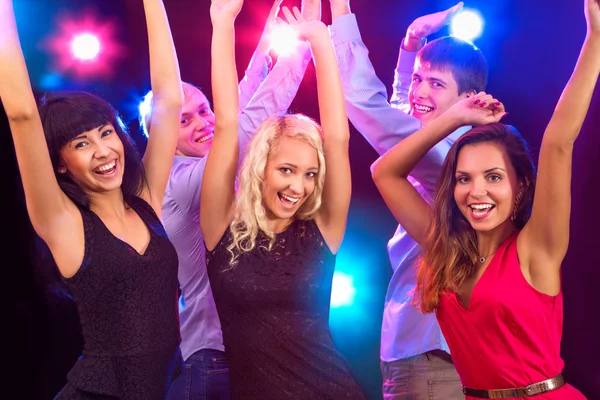 Jóvenes en la fiesta — Foto de Stock