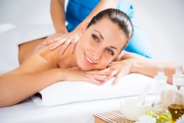 Woman in spa salon — Stock Photo, Image