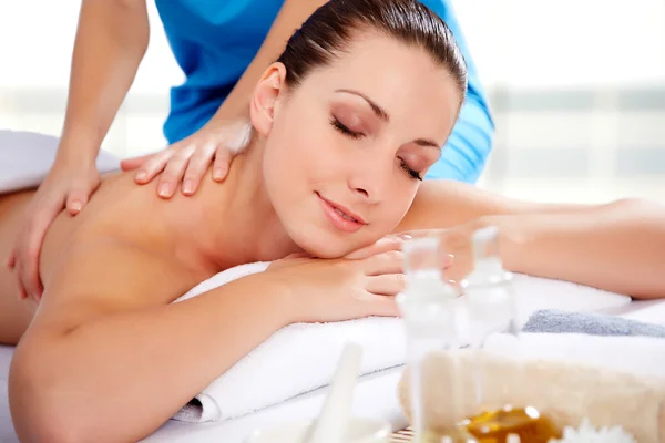 Woman in spa salon — Stock Photo, Image