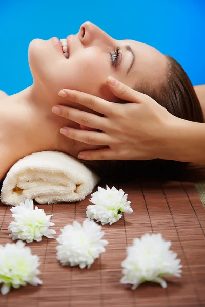 Woman in spa salon — Stock Photo, Image