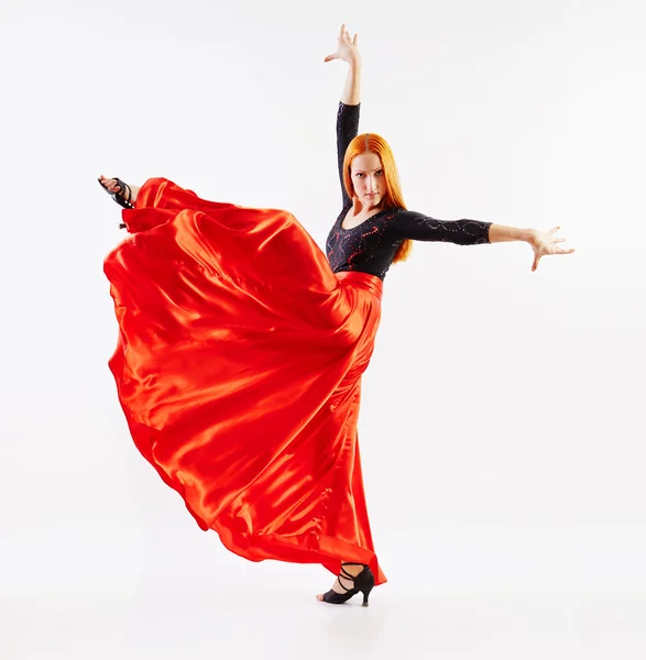 モダンなスタイルのダンサーの跳躍 — ストック写真