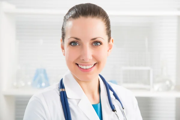 Woman doctor at hospital — Stock Photo, Image