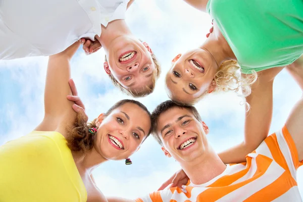 Glückliche junge Freunde Gruppe Team — Stockfoto