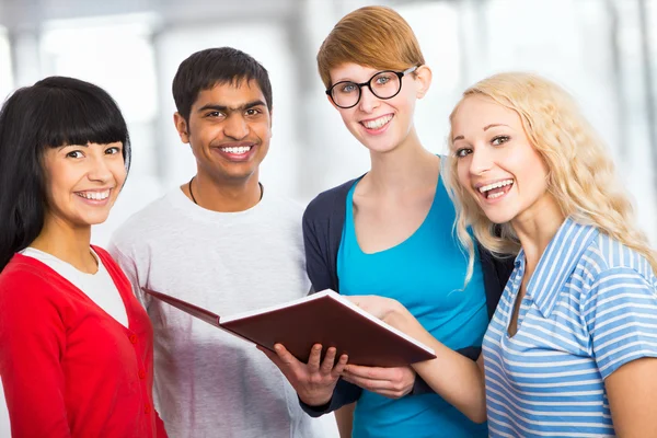 Gruppo di studenti — Foto Stock