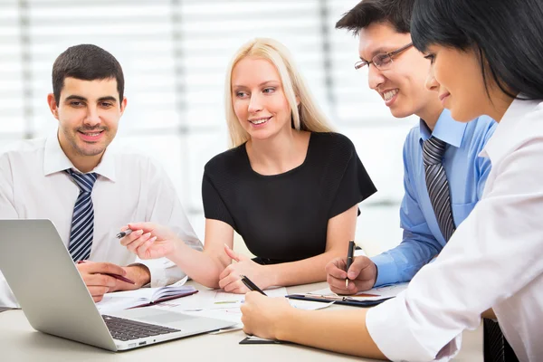 Junge Studenten — Stockfoto