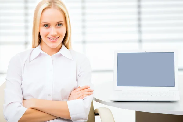 Business woman in office — Stock Photo, Image