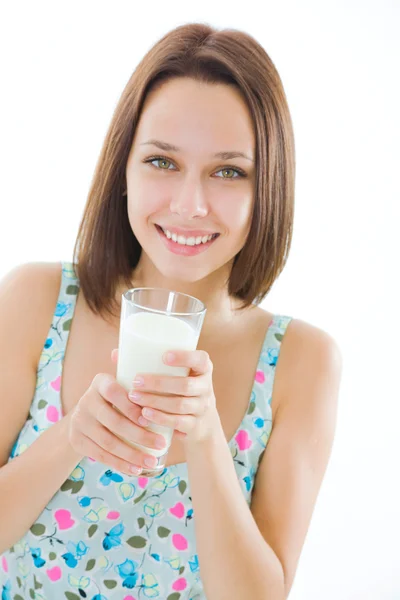 Chica con vaso de leche — Foto de Stock