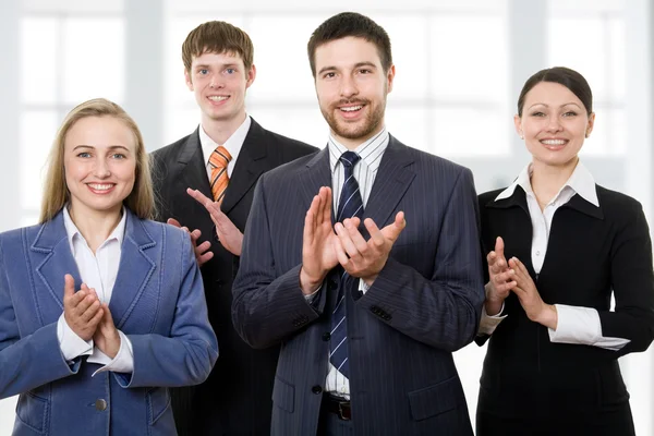 Equipe de negócios aplaudindo — Fotografia de Stock