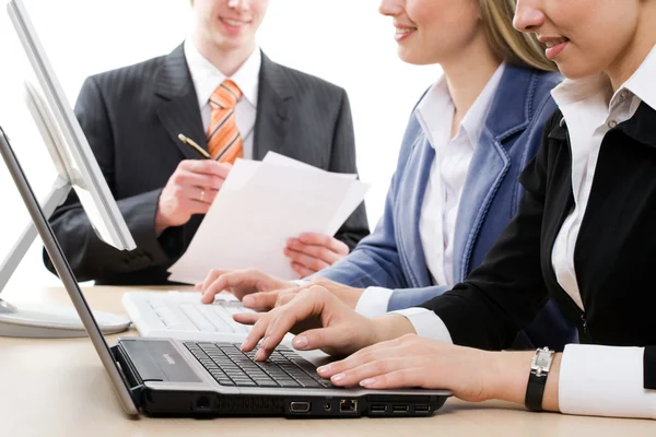 Manos humanas escribiendo —  Fotos de Stock