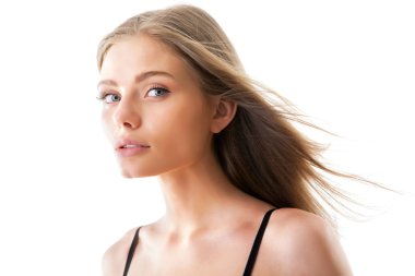 güzel kadın yarım giyinmiş