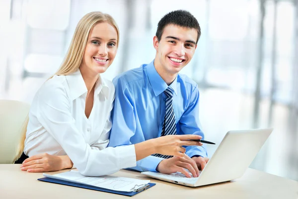 Business people working at meeting — Stock Photo, Image