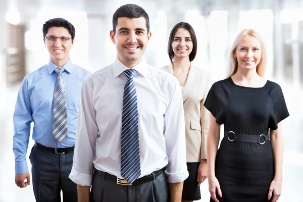 Zakelijke team staan in een rij — Stockfoto