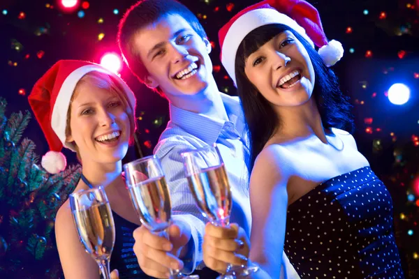 Friends celebrating New Year — Stock Photo, Image