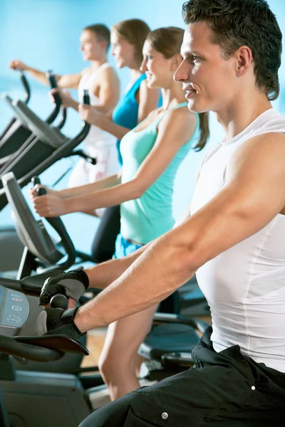 People on the treadmill. Fitness — Stock Photo, Image