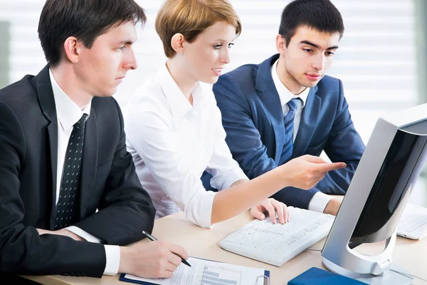 Business people working with computer — Stock Photo, Image