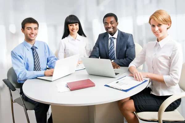 Retrato de reunião de grupo empresarial — Fotografia de Stock