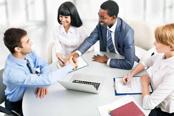 Business people shaking hands — Stock Photo, Image