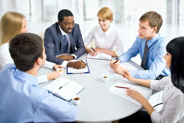 Businesspeople at meeting — Stock Photo, Image