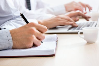 el yazısı bir Not Defteri'nde