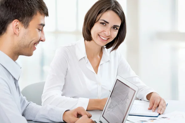 Empresarios en reunión — Foto de Stock