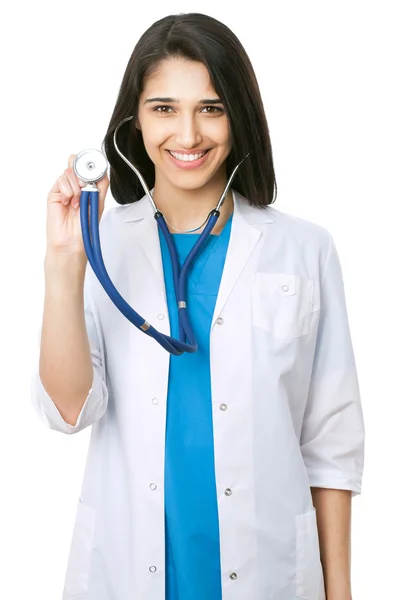 Femme médecin avec stéthoscope — Photo