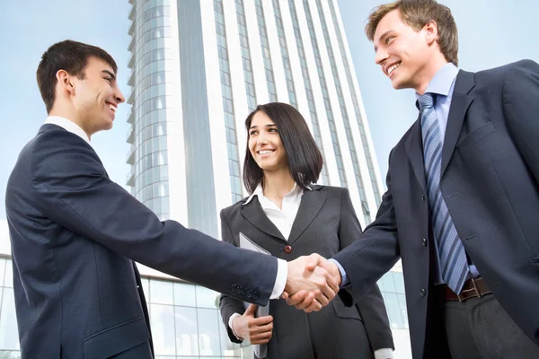 Gente de negocios moviendo las manos — Foto de Stock