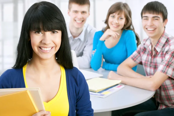 Glückliche Studenten — Stockfoto