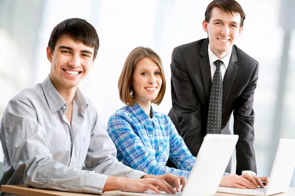 Profesor y estudiantes —  Fotos de Stock