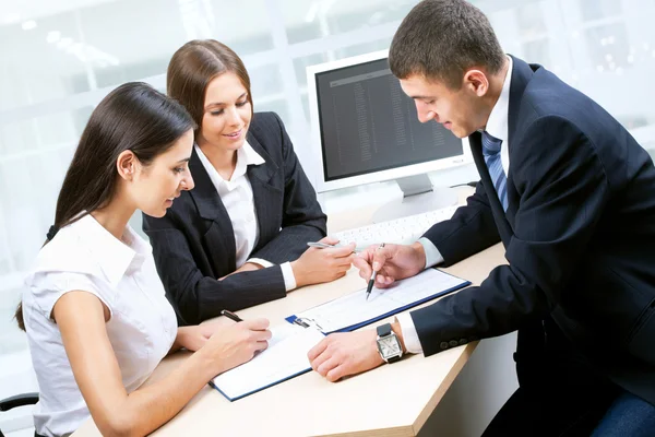 Gente de negocios trabajando — Foto de Stock