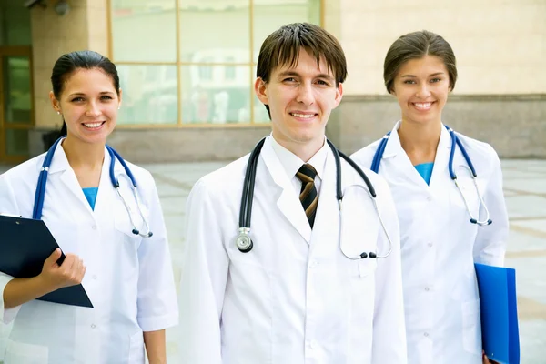 Mladí lékaři — Stock fotografie