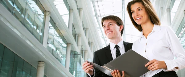 Jóvenes empresarios — Foto de Stock